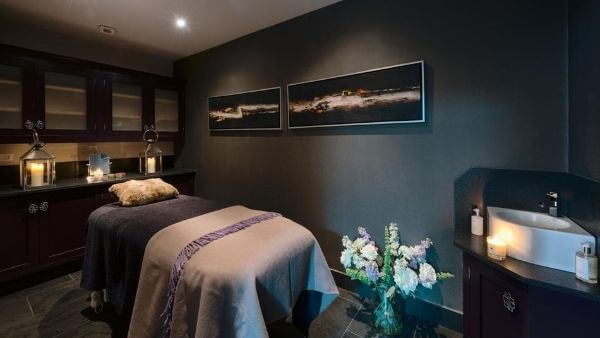 Luxury ski holiday private spa