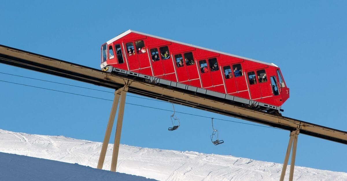 Funiculars ski lift