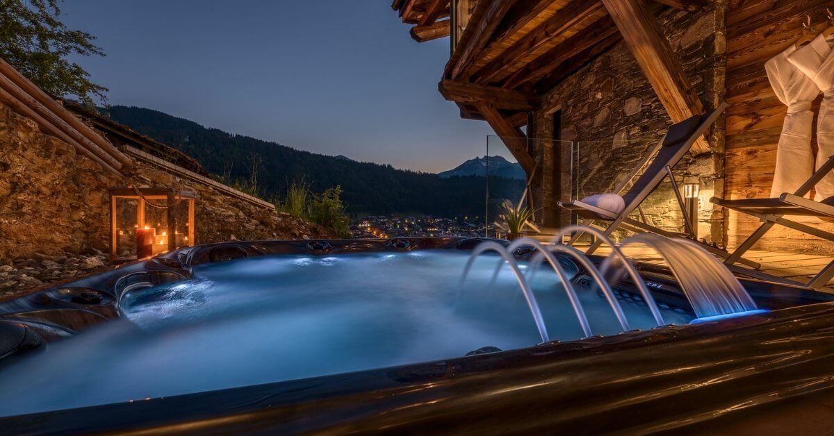 Chalet Griffonner Hot Tub, luxury chalet in Morzine, France