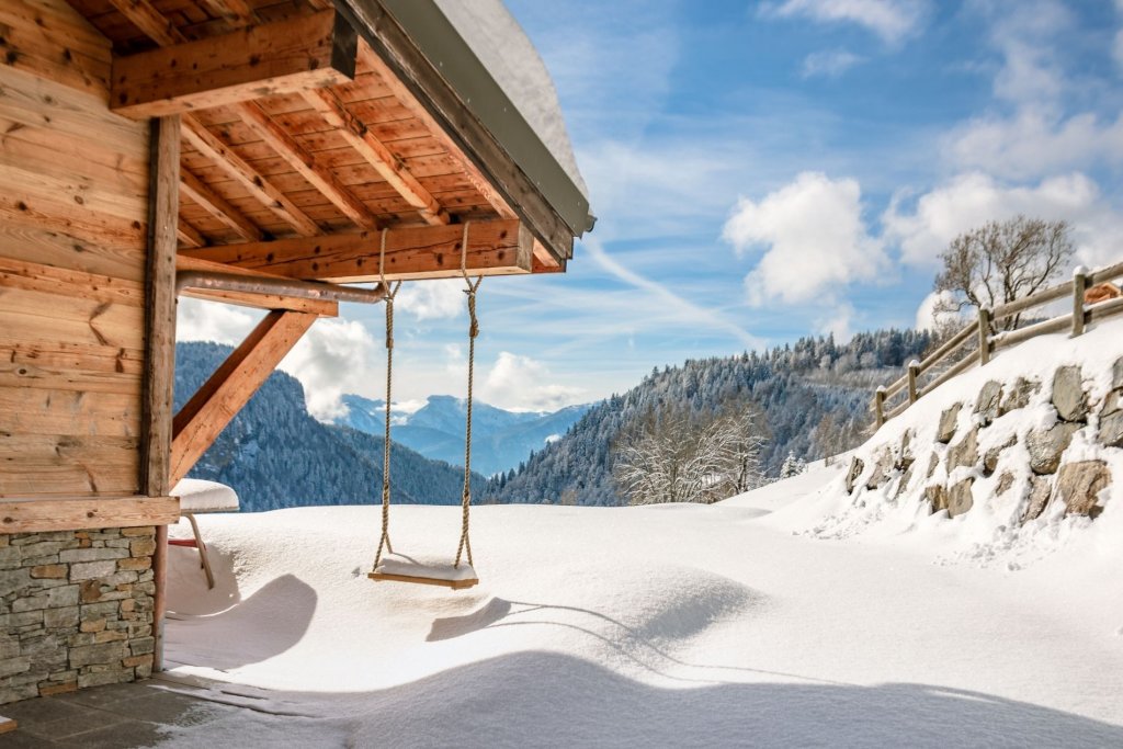 Maison D'Hiver chalet indépendant dans Les Gets jardin swing