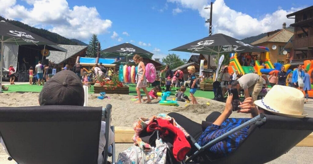 Morzine choses à faire en été famille - Morzine beach what's on summer