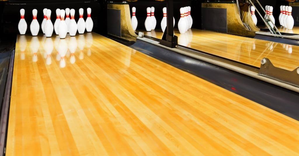 bowling-things-to-do-in-les-gets-during-winter