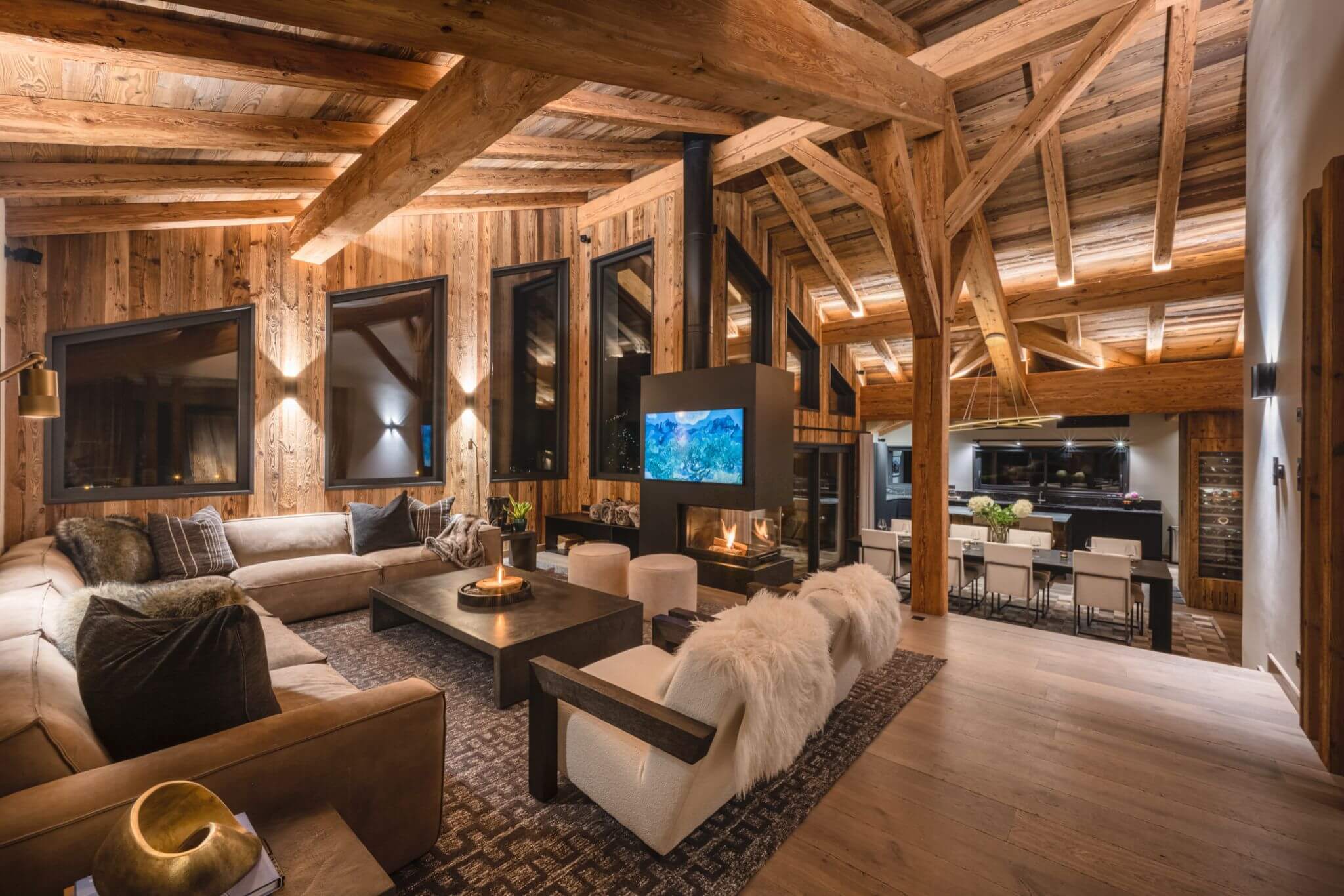 Chalet Écliptique in Morzine living area at night